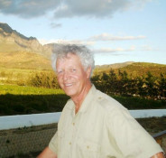 Rico Suter was born in Switzerland but moved to South Africa about 50 years ago to become a farmer. One son, Bruno, manages the vineyards, another son, Carlo, runs the winery, and the third is an airline pilot in the Middle East! We wish them all the best of luck in this ambitious venture.