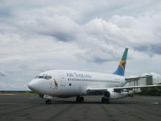 Getting to Tanzania requires some effort. Most visitors fly from Europe or Jo'berg (RSA) to Nairobi, and then take a short flight to Arusha, a small city"http://www.access2tanzania.com">www.access2tanzania.com) who served as our travel agent.